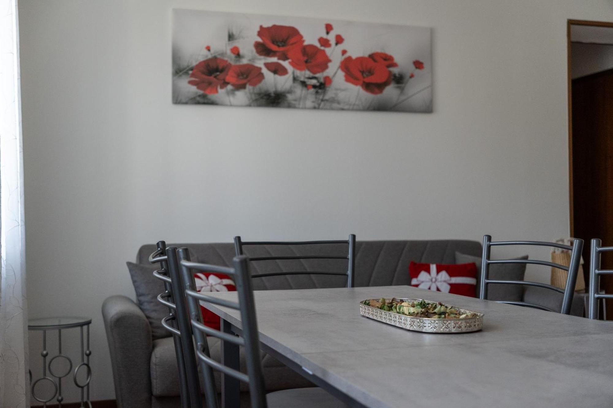 Entratico Home Grey מראה חיצוני תמונה